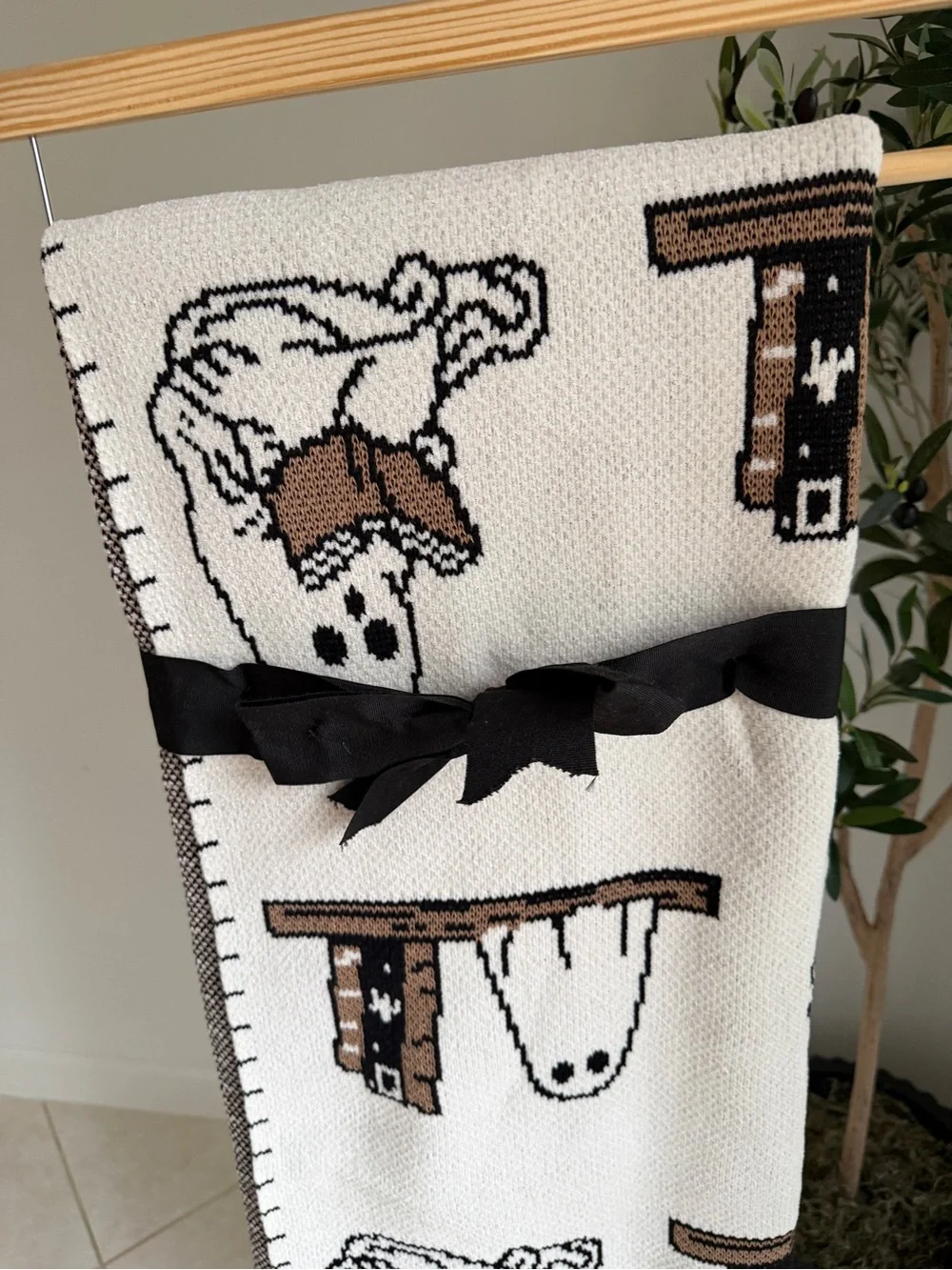 Viral Ghost Reading a Book with Cats Halloween Blanket